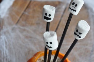 Spooky Marshmallow Pops